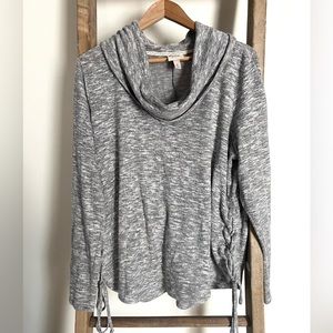 Knox Rose gray sweater w/ cute side criss cross tie accent on the side. Size XL